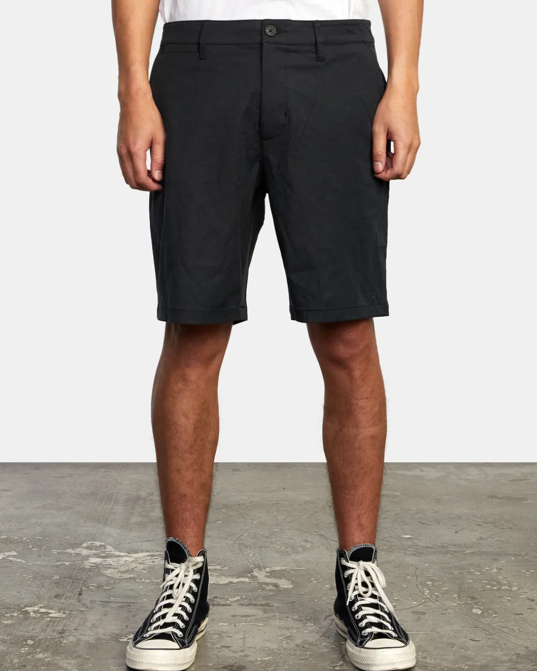 BACK IN HYBRID 19" SHORTS