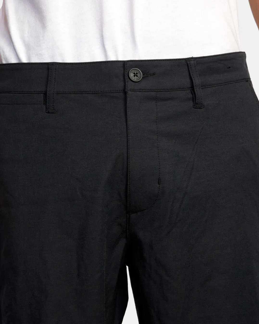 BACK IN HYBRID 19" SHORTS