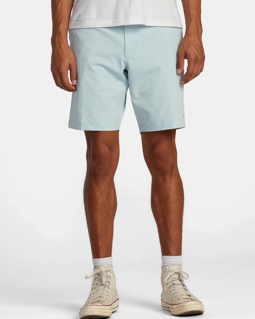 BACK IN HYBRID 19" SHORTS