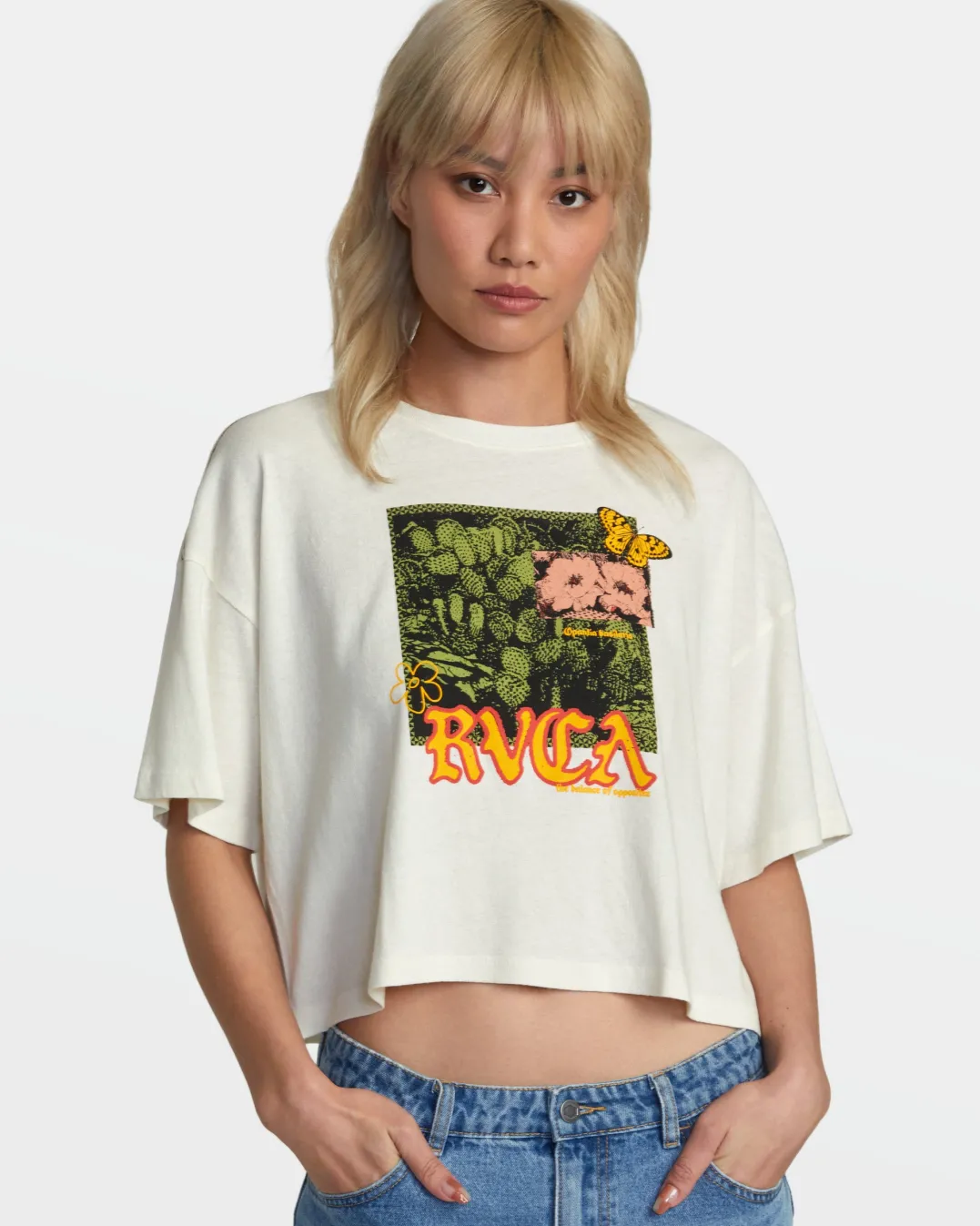 BOYFRIEND CROPPED TEE