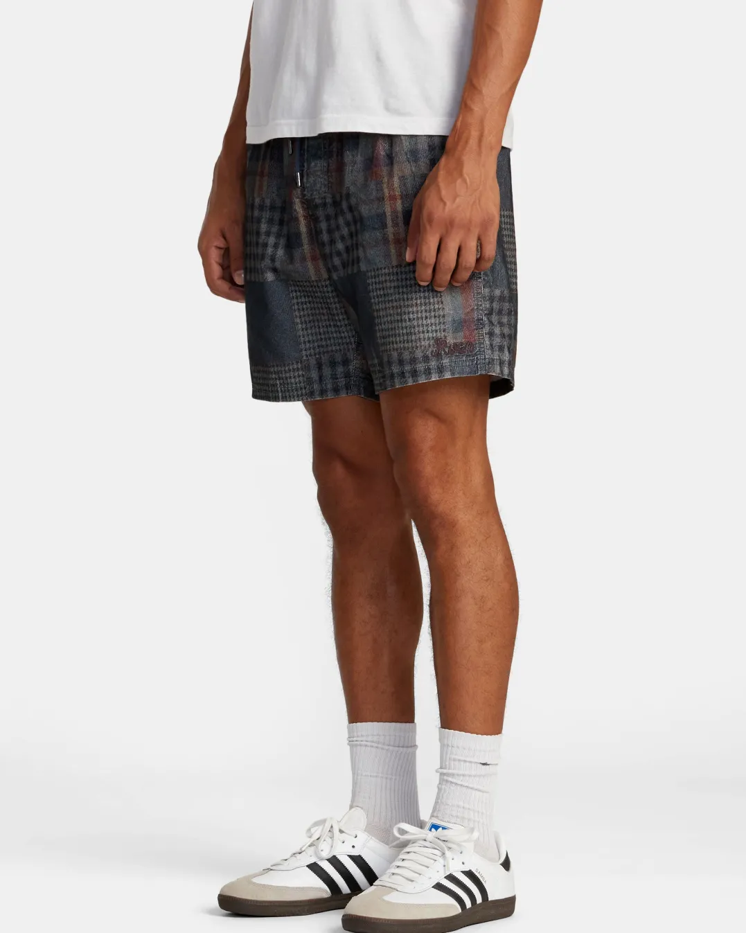 ESCAPE 17" ELASTIC WAIST SHORTS