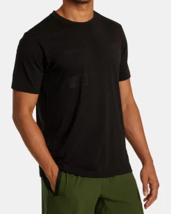 RADIATE TEE