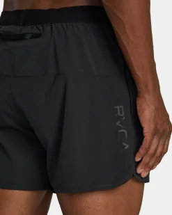 RVCA RUNNER 14