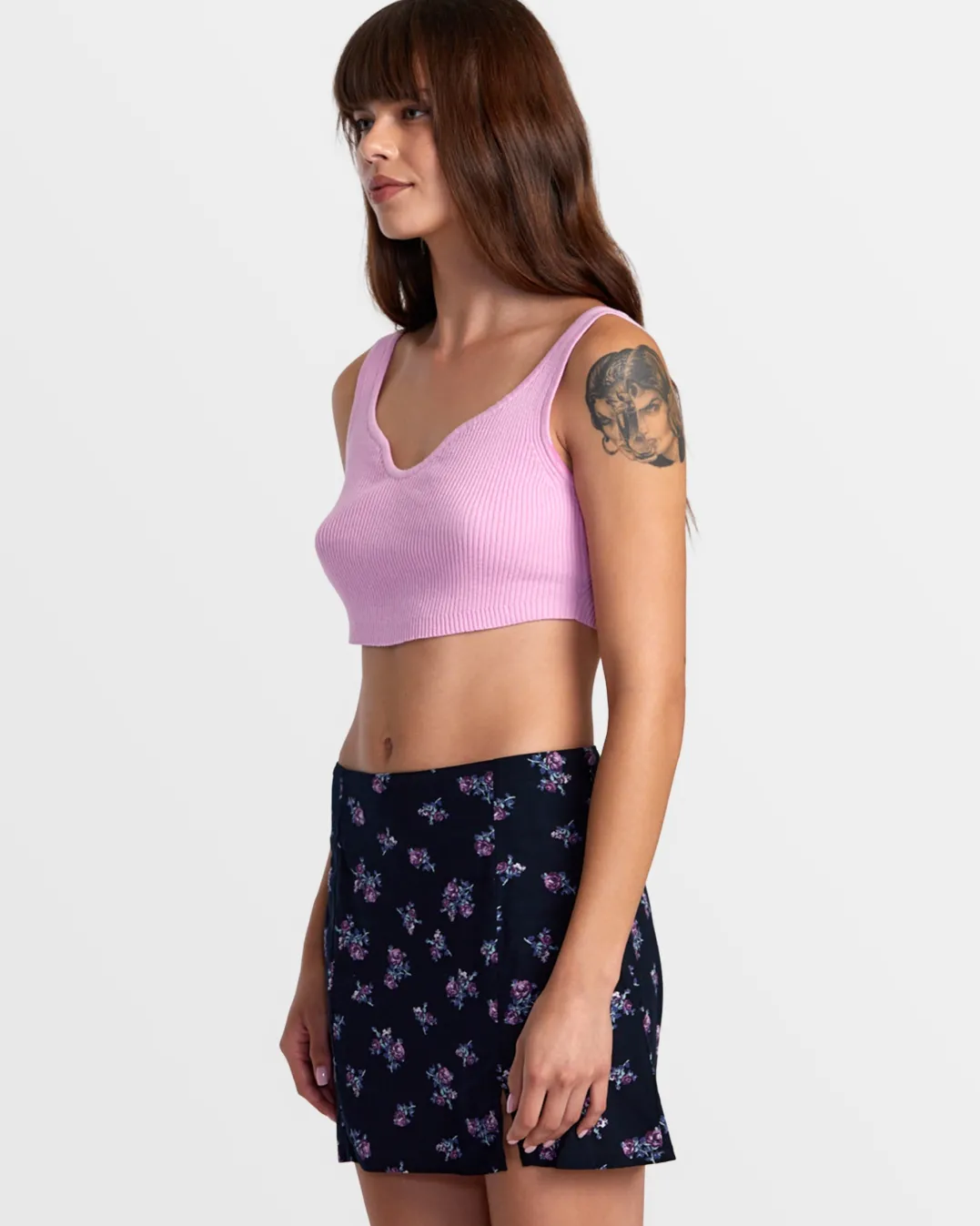 SELECTS ROUNDABOUT SWEATER TANK V-NECK SWEATER