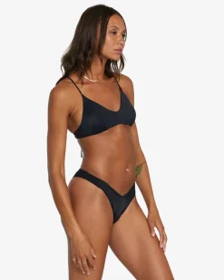 SOLID MEDIUM BIKINI BOTTOMS