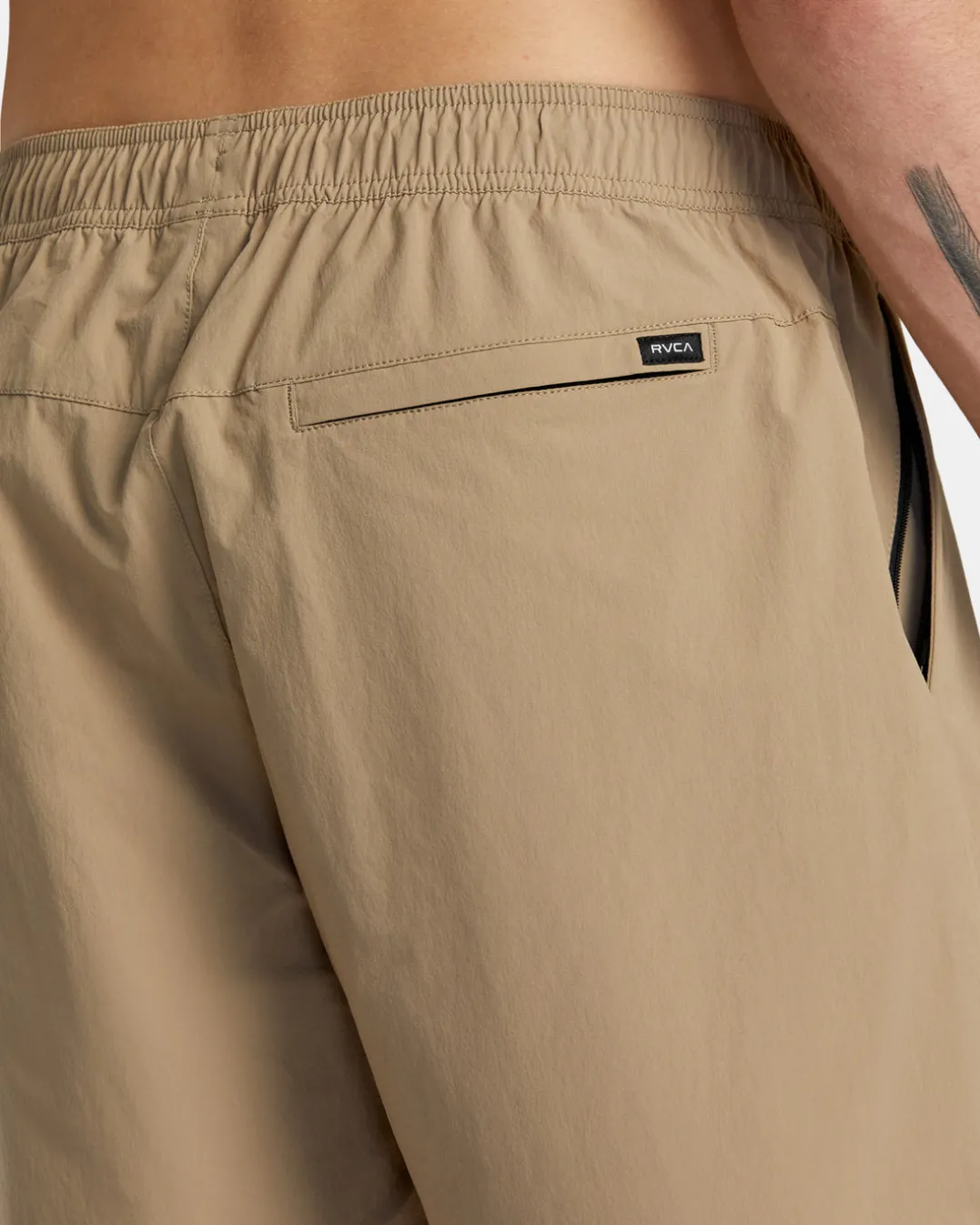 SPECTRUM TECH SHORT UTILITY SHORTS