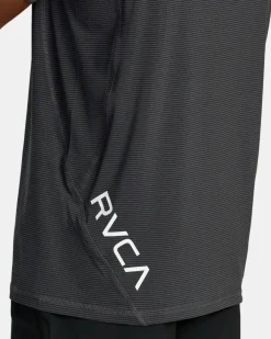 SPORT VENT STRIPE TECHNICAL SHORT SLEEVE TOP