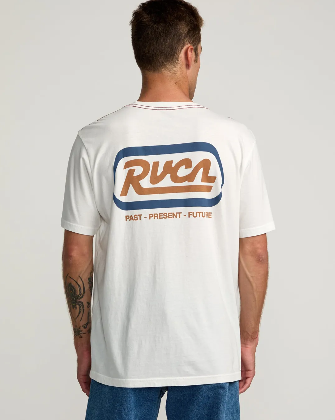 STATION TEE