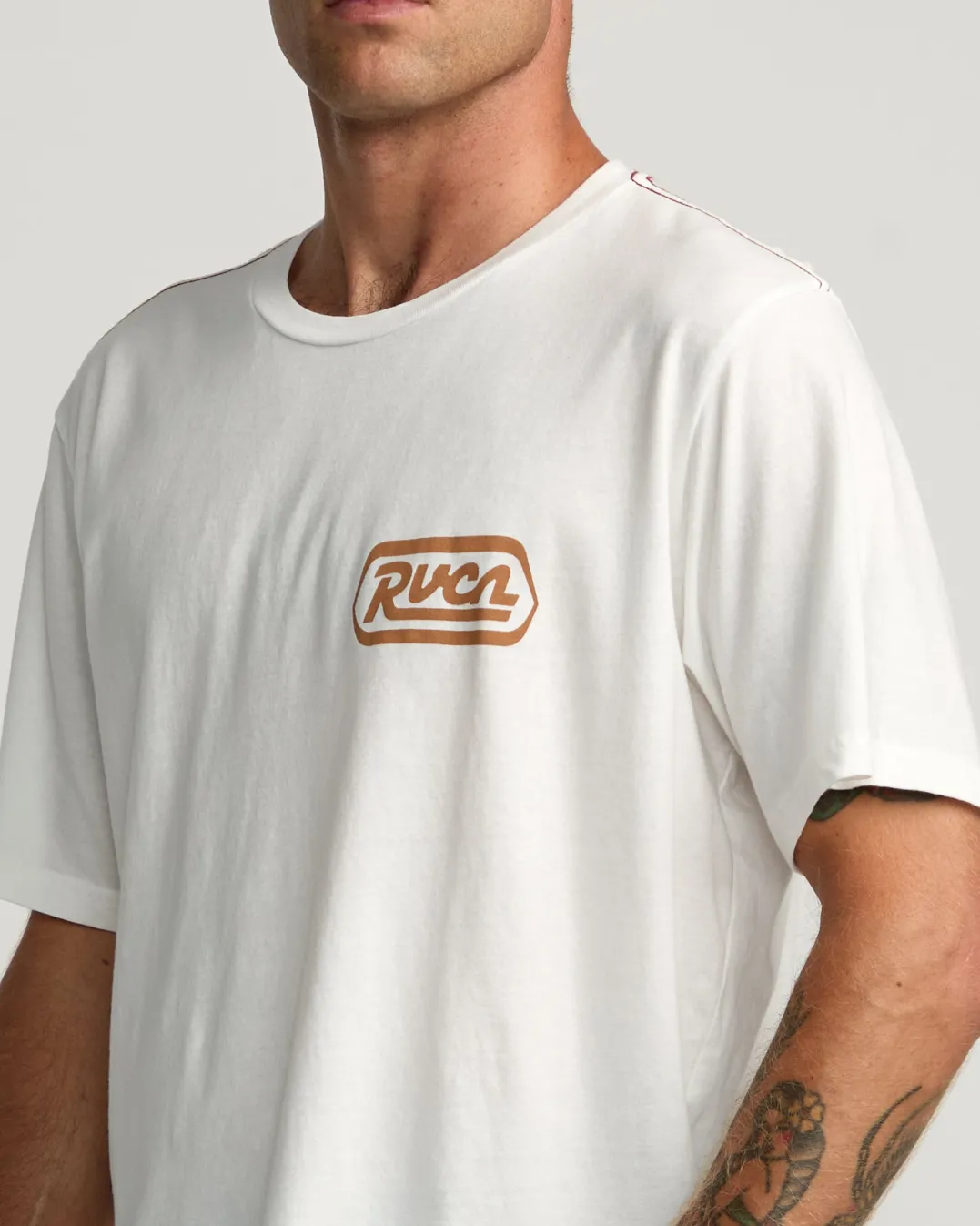 STATION TEE