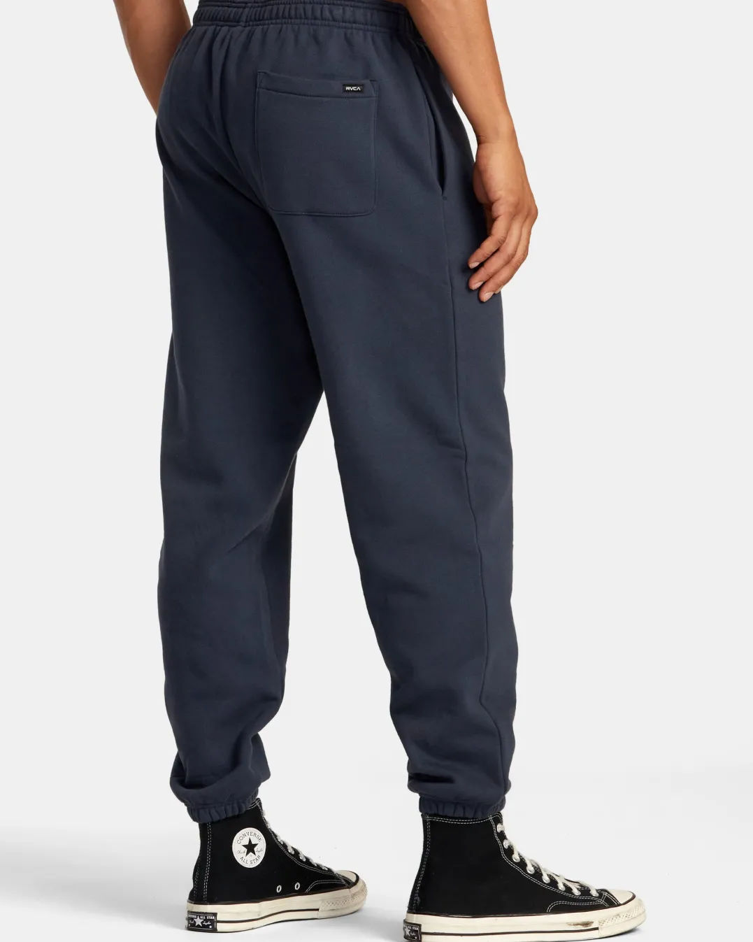 VA ESSENTIAL JOGGERS