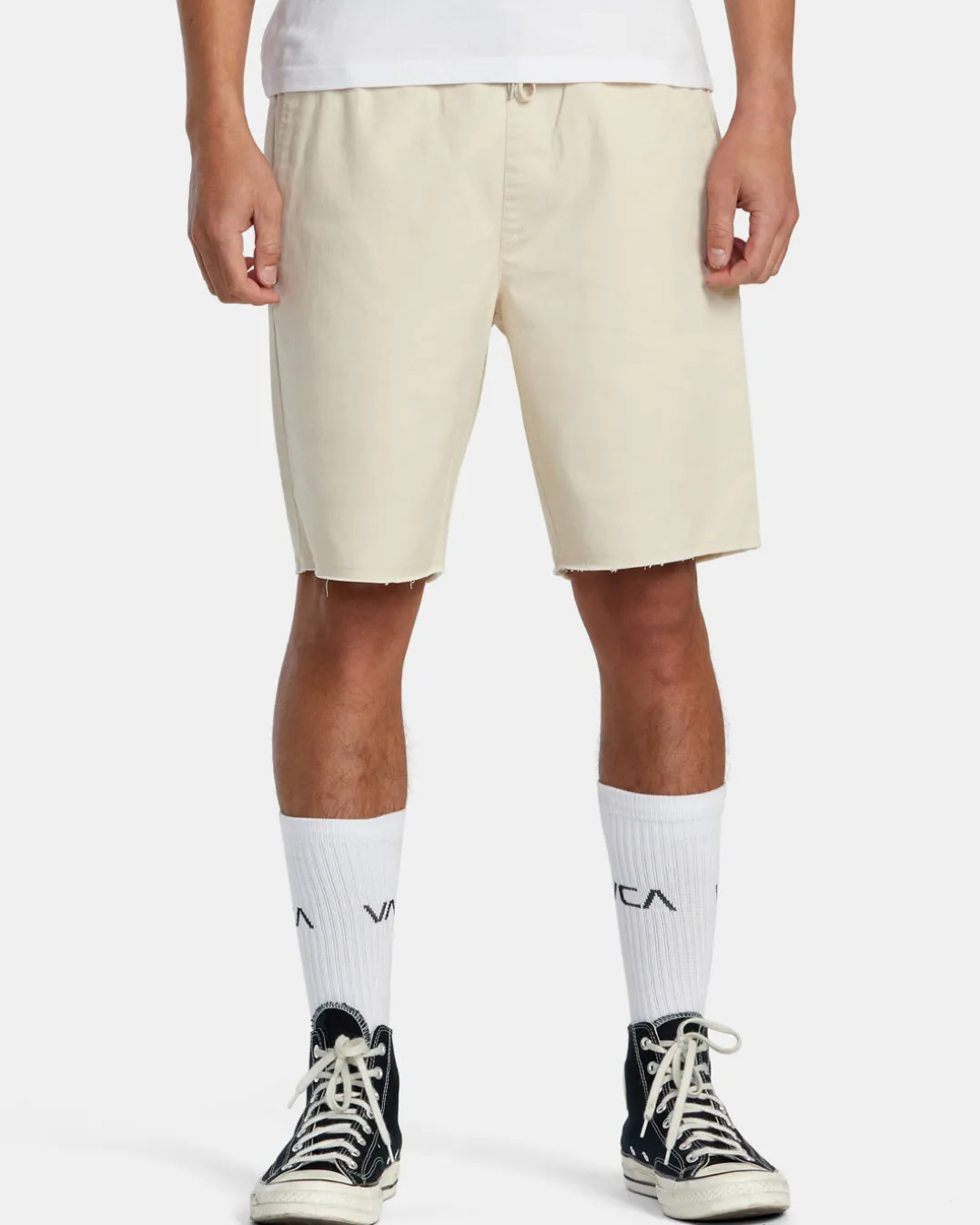 WEEKEND ELASTIC WAIST SHORTS