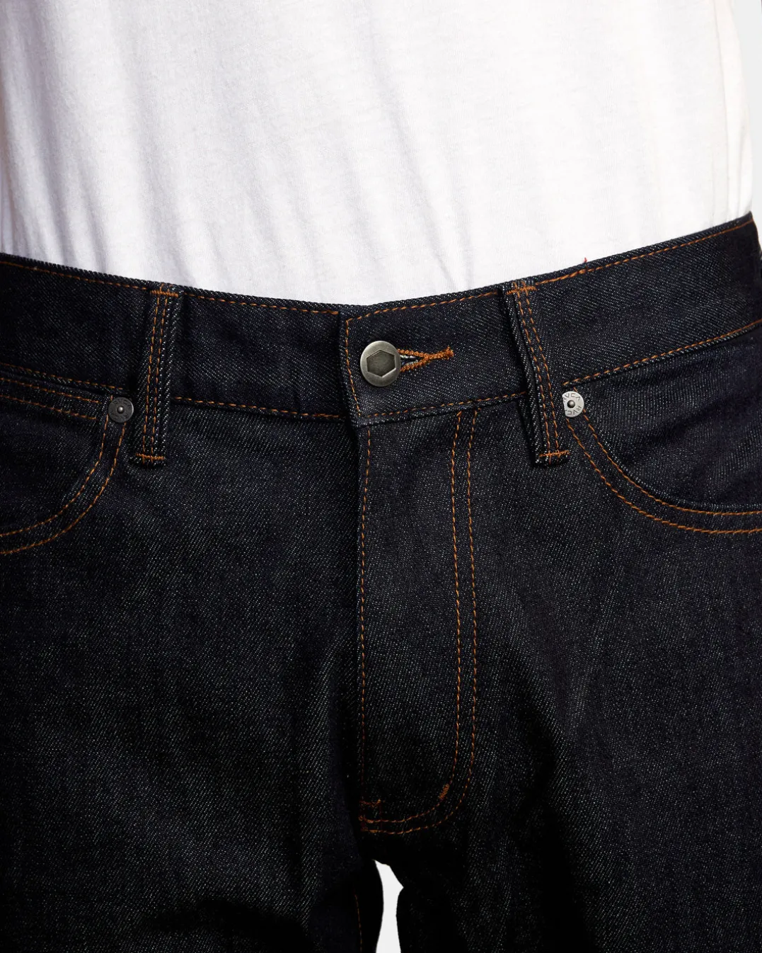 WEEKEND STRAIGHT FIT JEANS