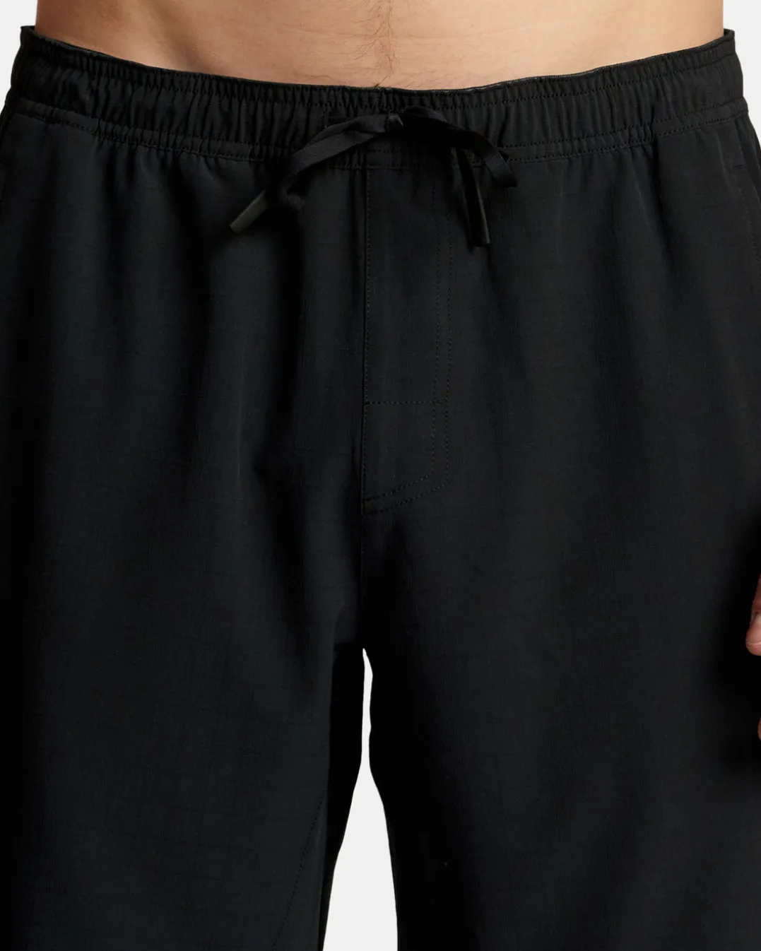 X OVER SHORT UTILITY SHORTS