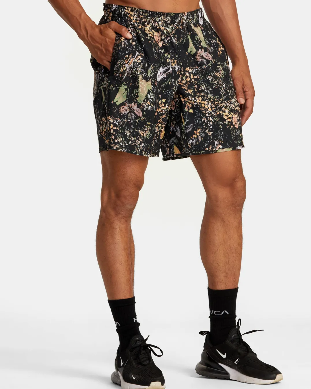 YOGGER STRETCH 17" ATHLETIC SHORTS