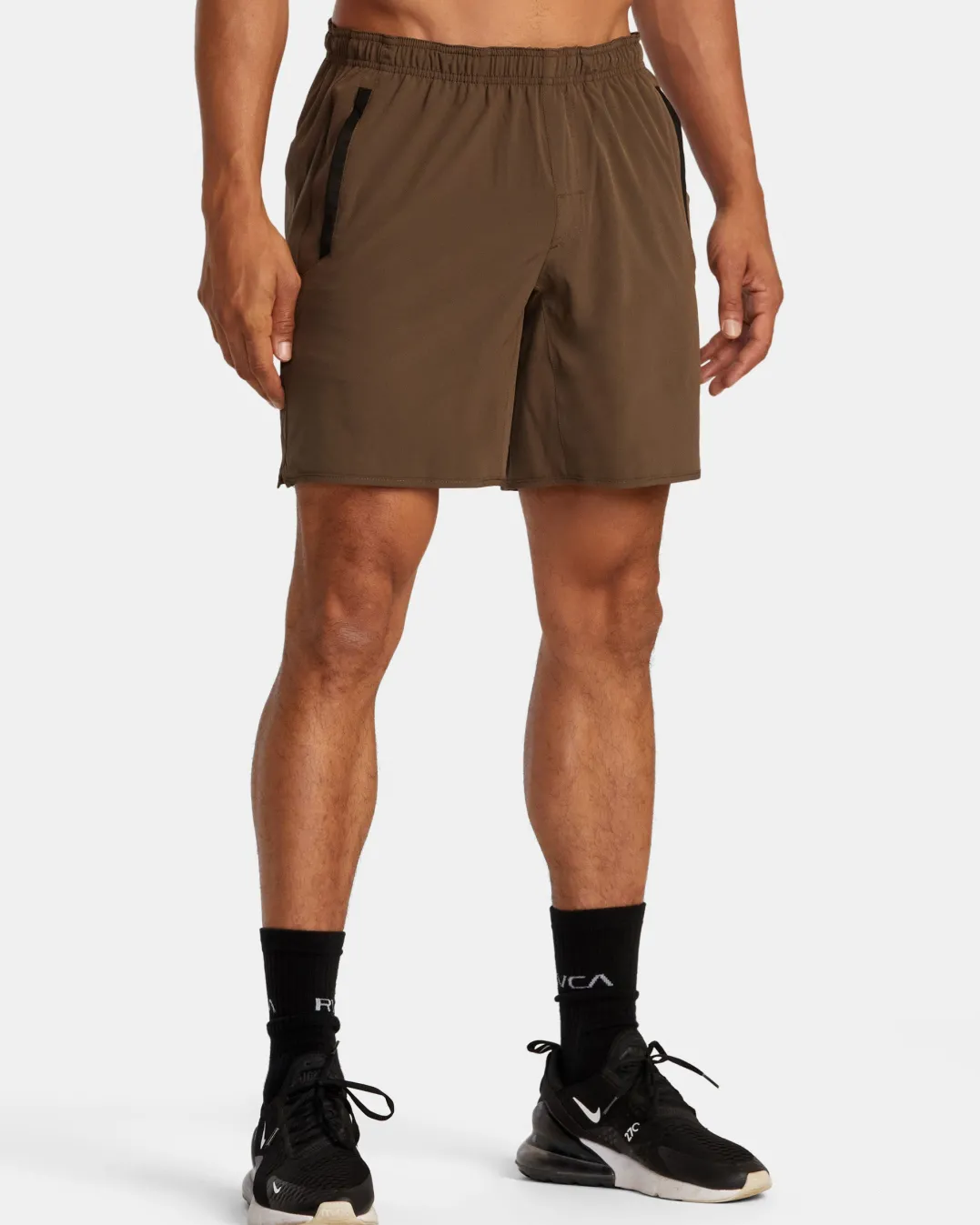YOGGER STRETCH 17" ATHLETIC SHORTS