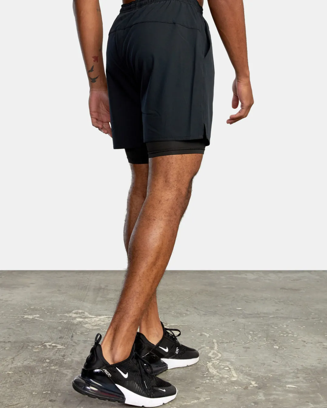 YOGGER TRAIN 2-IN-1 17" WORKOUT SHORTS