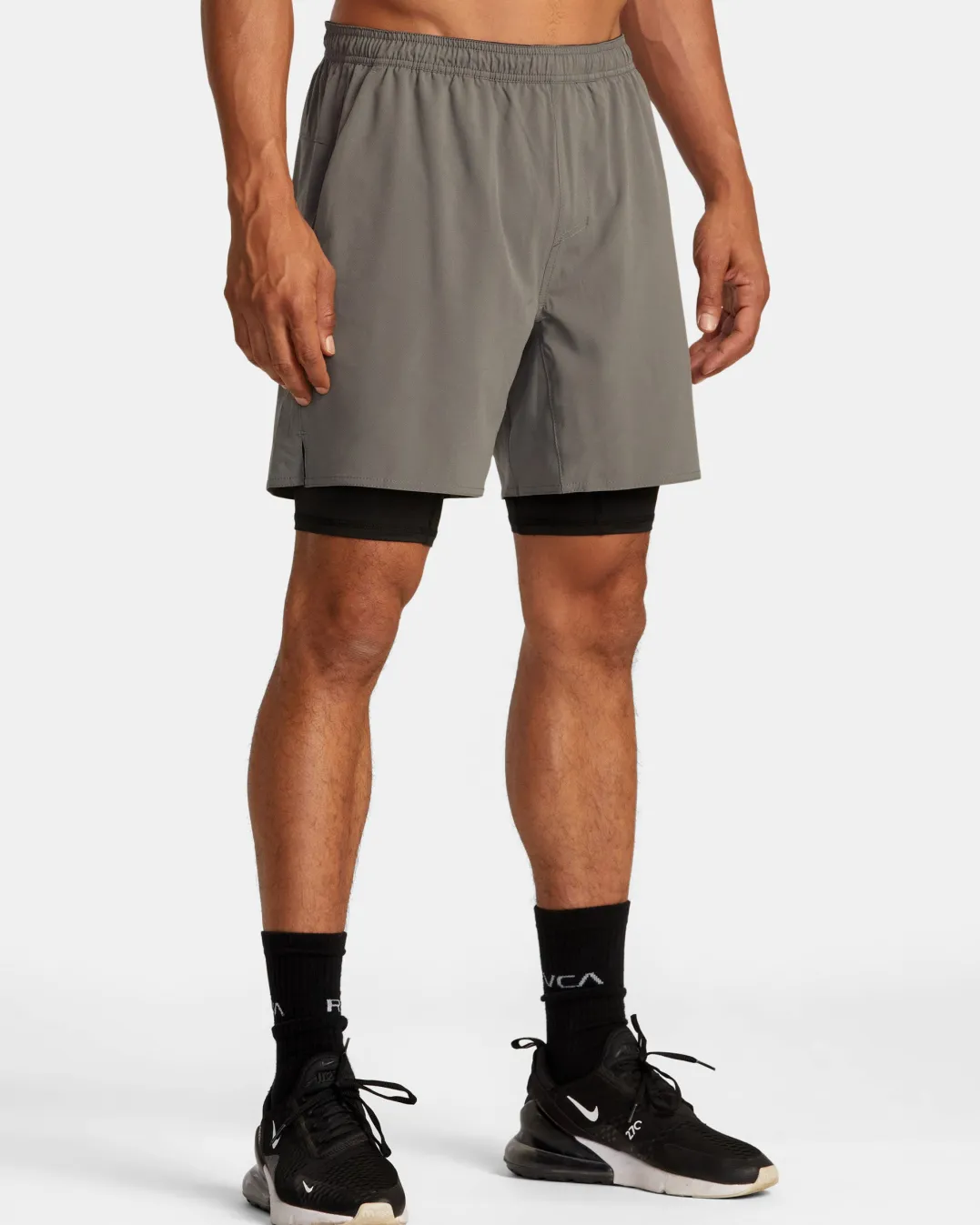 YOGGER TRAIN 2-IN-1 17" WORKOUT SHORTS